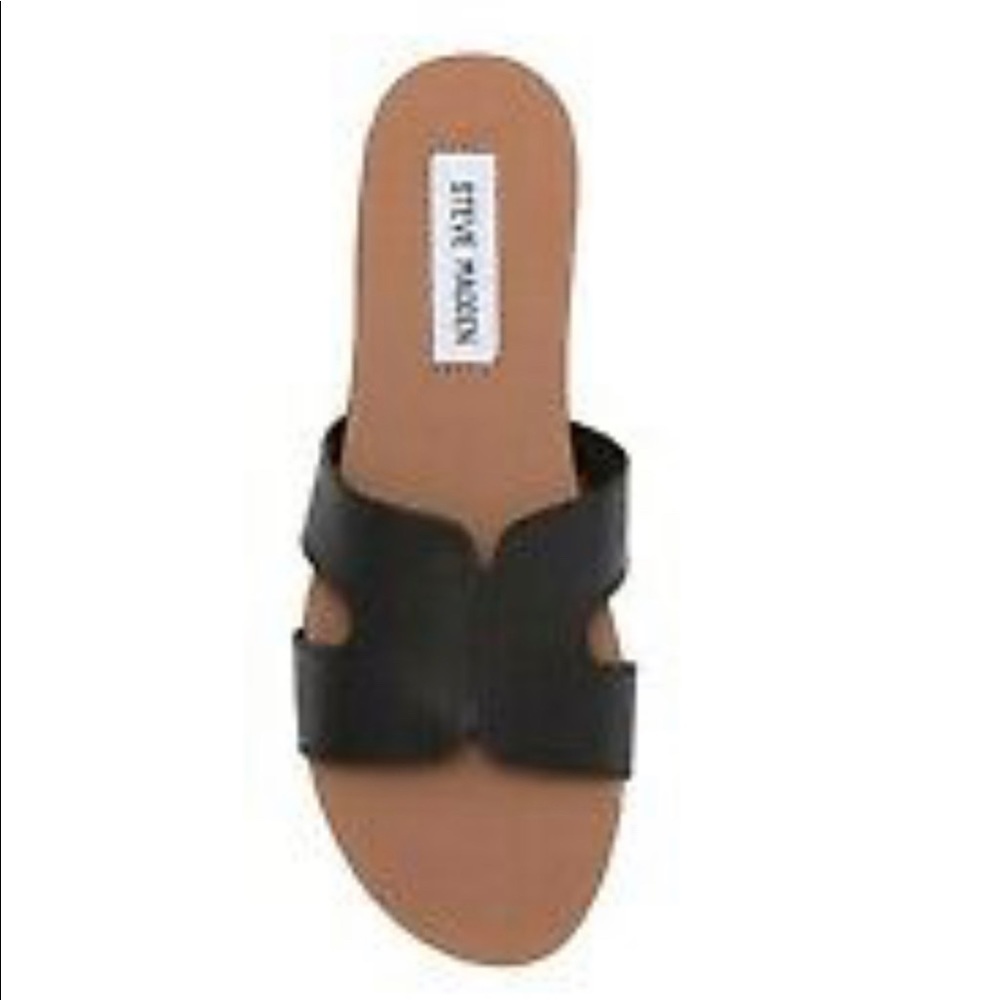 Steve Madden Flip Flops